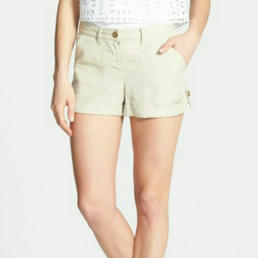 Vince Camuto~ Tencel (rayon) Khaki Shorts